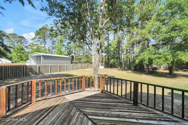 4927 Woodcrest Drive, Castle Hayne, NC 28429