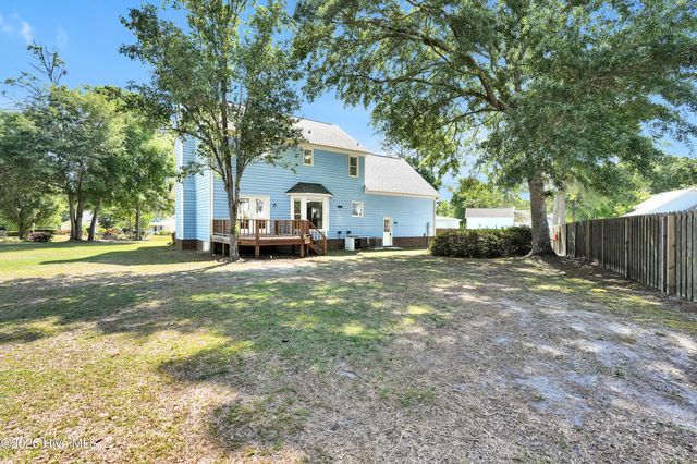 4927 Woodcrest Drive, Castle Hayne, NC 28429