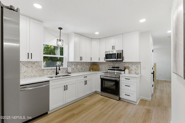 12769 SERENADE Circle S, Jacksonville, FL 32225