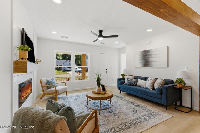 12769 SERENADE Circle S, Jacksonville, FL 32225