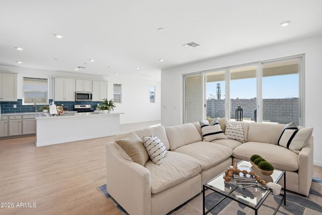 23949 W Carver Drive, Buckeye, AZ 85326