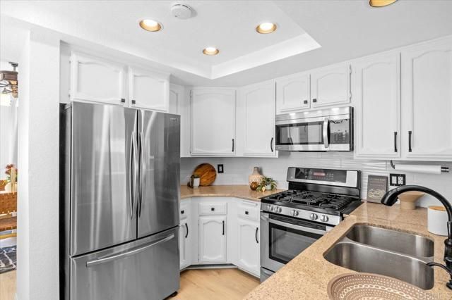 11414 Madera Rosa Way, San Diego, CA 92124