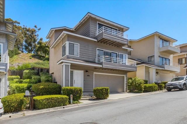 11414 Madera Rosa Way, San Diego, CA 92124