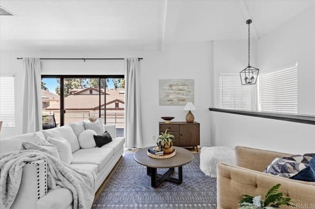 11414 Madera Rosa Way, San Diego, CA 92124