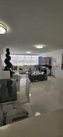 18041 Biscayne Boulevard 1405, Aventura, FL 33160