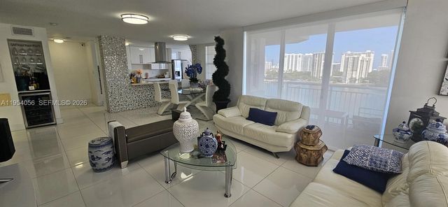 18041 Biscayne Boulevard 1405, Aventura, FL 33160