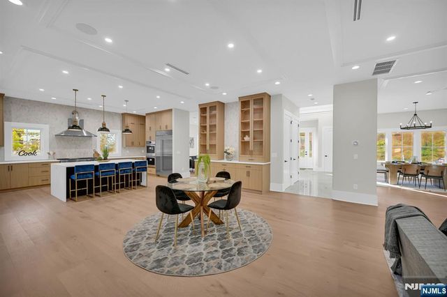 470 White Oak Ridge Road, Millburn, NJ 07078