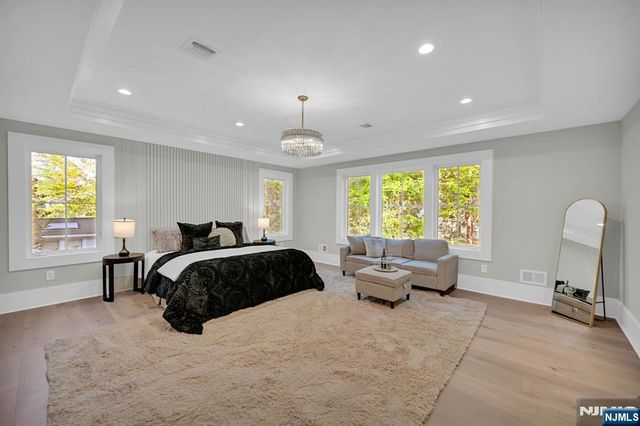 470 White Oak Ridge Road, Millburn, NJ 07078