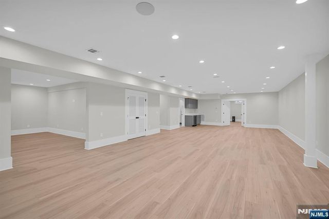 470 White Oak Ridge Road, Millburn, NJ 07078