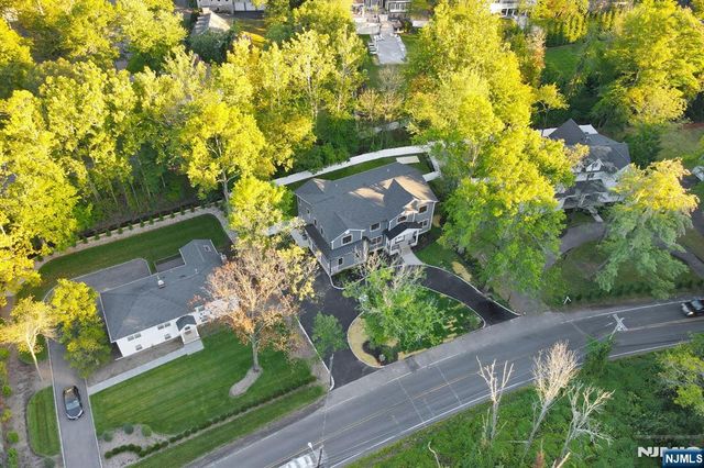 470 White Oak Ridge Road, Millburn, NJ 07078