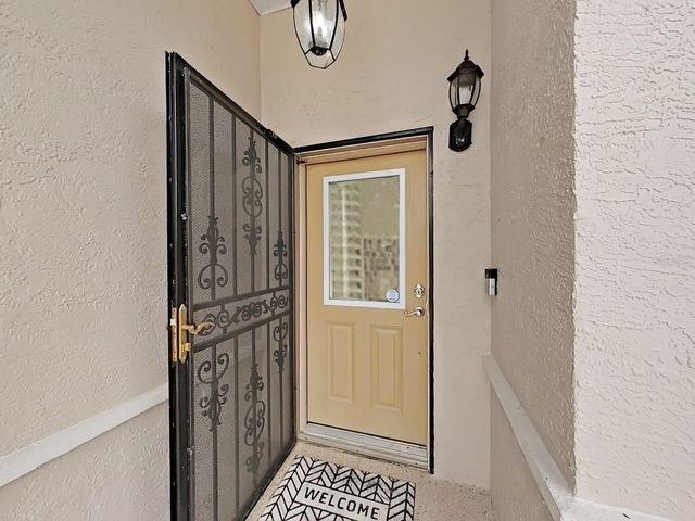 9133 TOURNAMENT DRIVE, Hudson, FL 34667