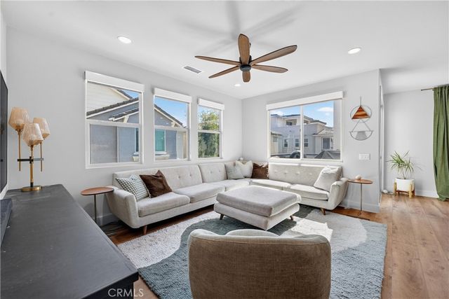 592 S Motif, Anaheim, CA 92805