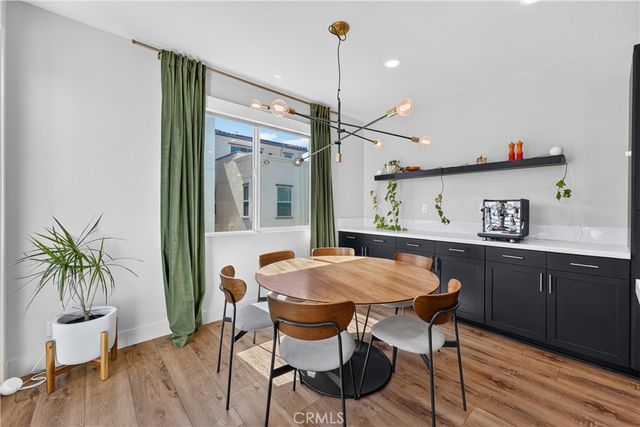 592 S Motif, Anaheim, CA 92805
