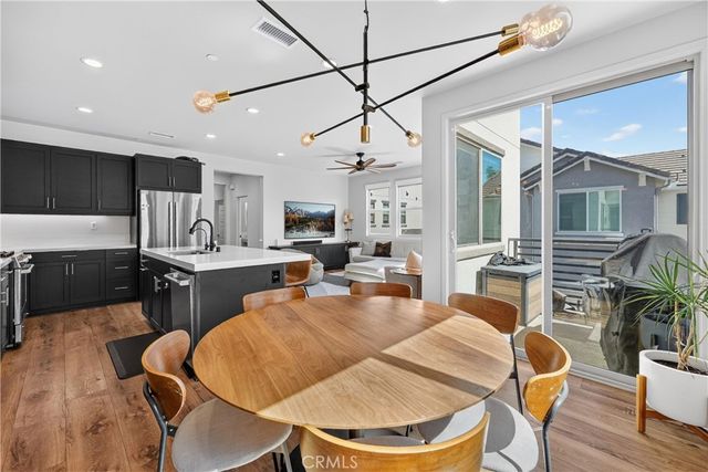 592 S Motif, Anaheim, CA 92805