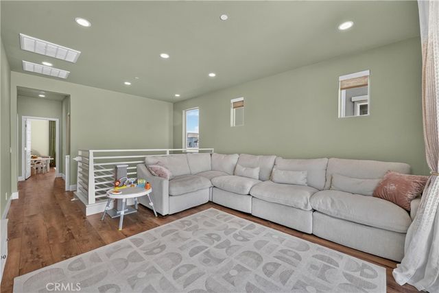 592 S Motif, Anaheim, CA 92805