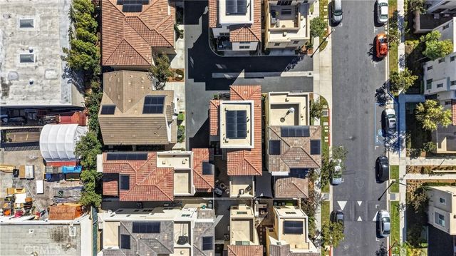 592 S Motif, Anaheim, CA 92805