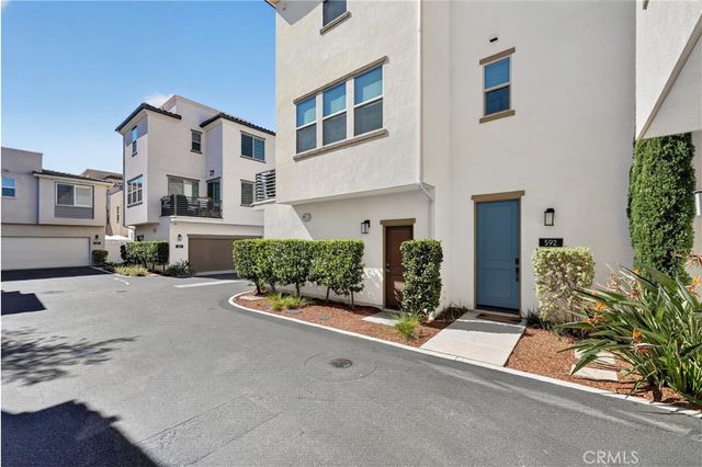 592 S Motif, Anaheim, CA 92805