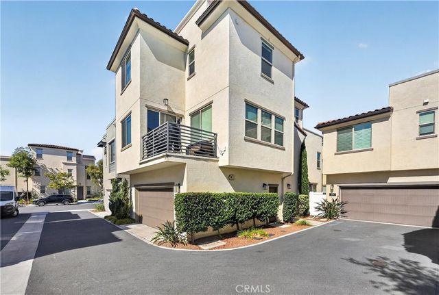 592 S Motif, Anaheim, CA 92805