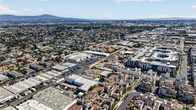 592 S Motif, Anaheim, CA 92805