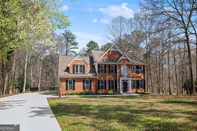 225 Monarch Drive, Peachtree City, GA 30269