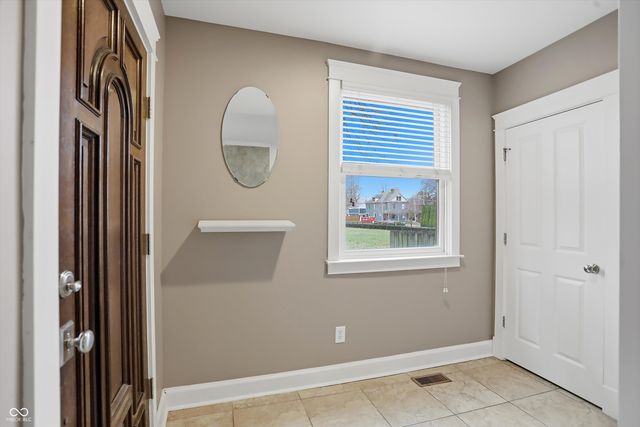 1526 Carrollton Avenue, Indianapolis, IN 46202