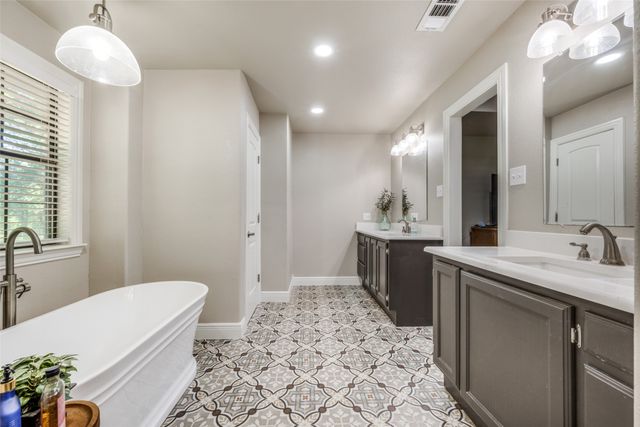 778 County Road 3141, Decatur, TX 76234