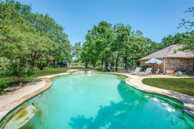 778 County Road 3141, Decatur, TX 76234
