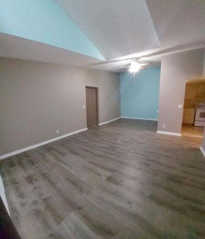 202 Foxtail Drive F3, Greenacres, FL 33415