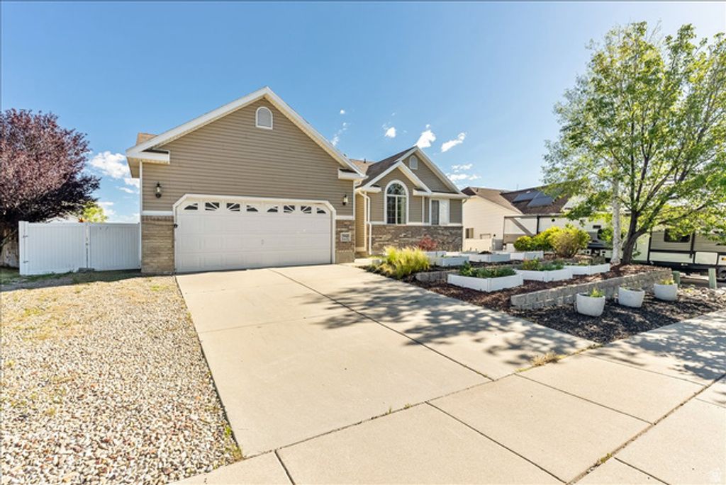 5948 W RIVER ROCK PL, Salt Lake City, UT 84118