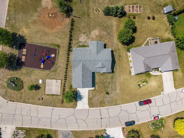 65 SHORE DRIVE, Clintonville, WI 54929