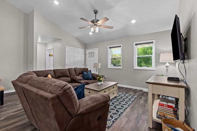 65 SHORE DRIVE, Clintonville, WI 54929