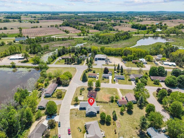 65 SHORE DRIVE, Clintonville, WI 54929