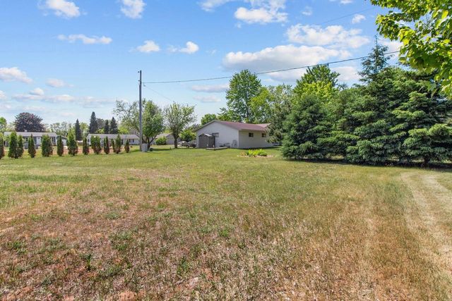 65 SHORE DRIVE, Clintonville, WI 54929
