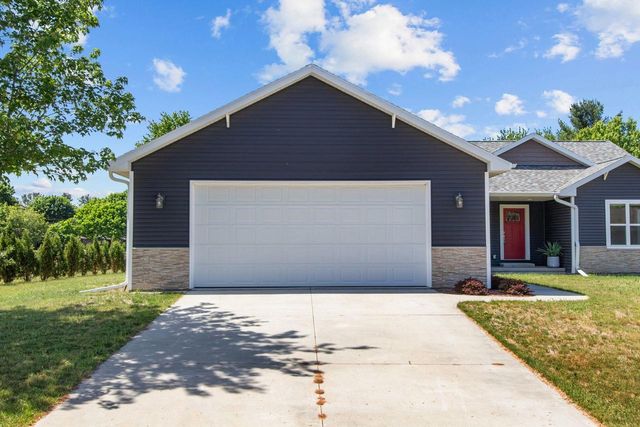 65 SHORE DRIVE, Clintonville, WI 54929