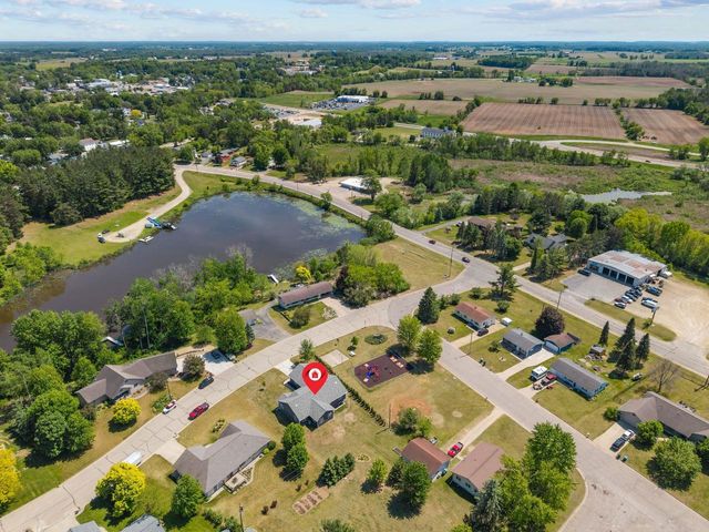 65 SHORE DRIVE, Clintonville, WI 54929