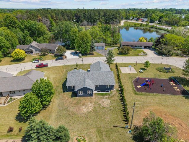 65 SHORE DRIVE, Clintonville, WI 54929