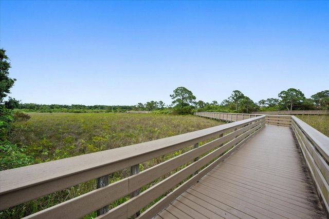 335 E Thatch Palm Circle 104, Jupiter, FL 33458