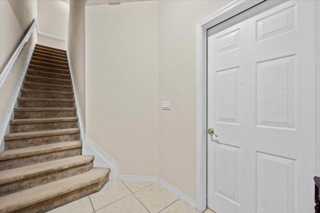 335 E Thatch Palm Circle 104, Jupiter, FL 33458