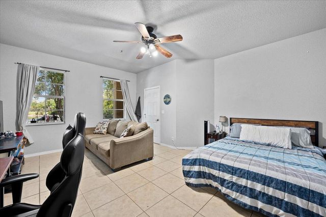 335 E Thatch Palm Circle 104, Jupiter, FL 33458