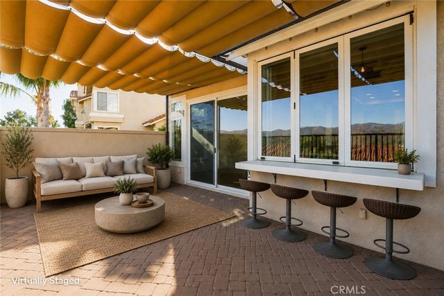 650 Ivywood Lane E, Simi Valley, CA 93065