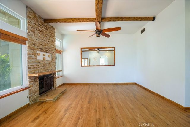 650 Ivywood Lane E, Simi Valley, CA 93065