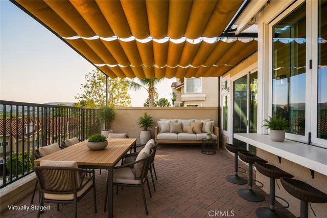 650 Ivywood Lane E, Simi Valley, CA 93065