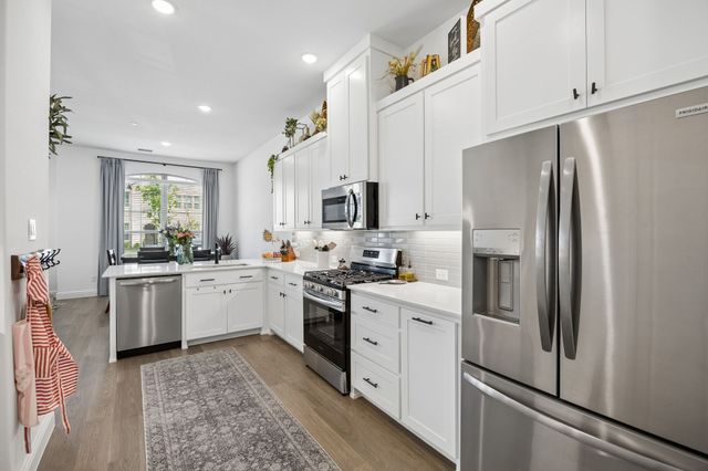 7035 Granbury Lane, Grand Prairie, TX 75054