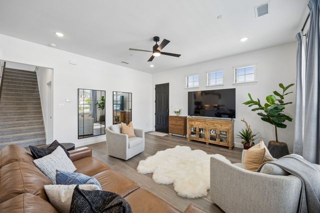 7035 Granbury Lane, Grand Prairie, TX 75054