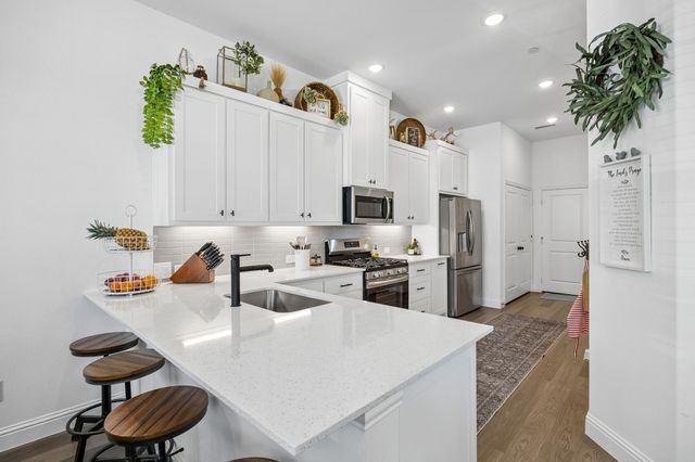 7035 Granbury Lane, Grand Prairie, TX 75054