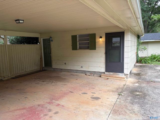 2109 Villaret Drive, Huntsville, AL 35803