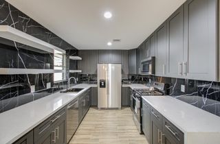 1939 Woodvine Drive, Houston, TX 77055