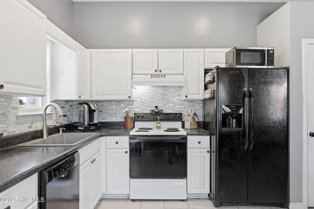 6317 Stearman Court, Wilmington, NC 28409