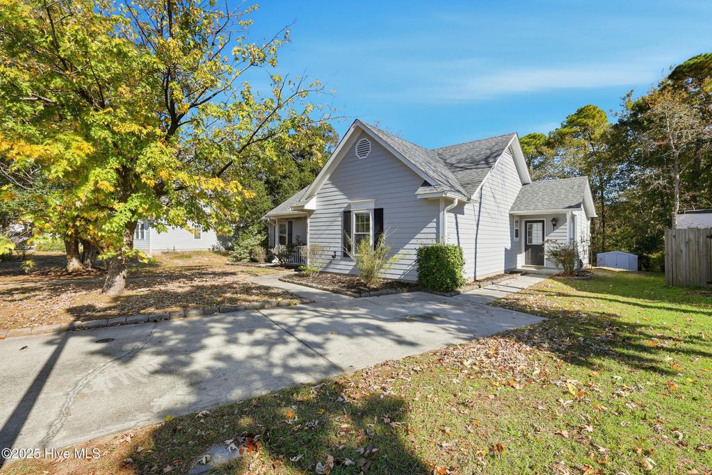 6317 Stearman Court, Wilmington, NC 28409