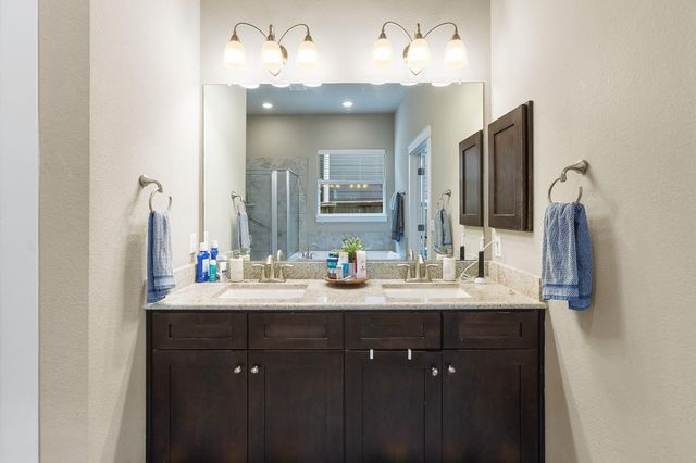 3808 Mattie ST, Austin, TX 78723